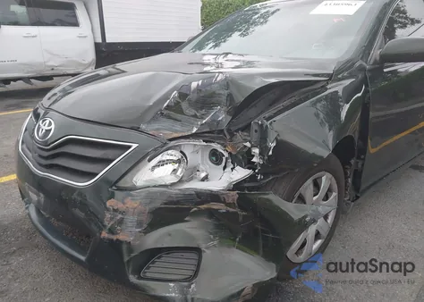 2011 Toyota Camry Le z USA, uszkodzony, nr VIN 4T4BF3EK6BR155801